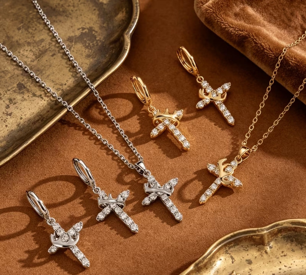 👑 Crowned in Grace Necklace